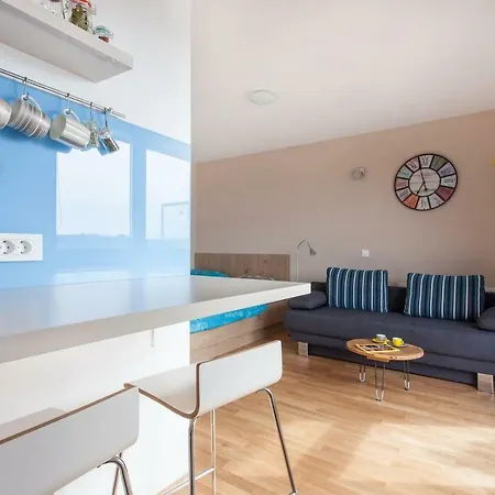 Take It Easy Apartment